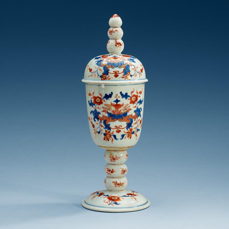 POKAL med LOCK, porslin. Qing dynastin, Kangxi (1662-1722).