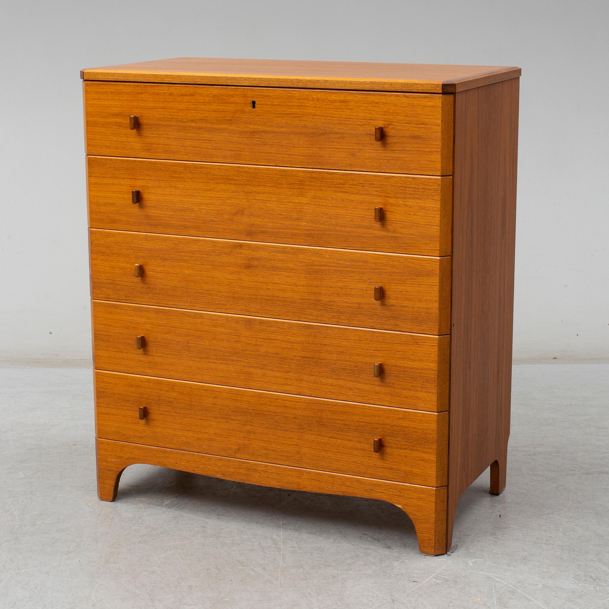 A Carl Malmsten 'Vidar' chest of drawers.