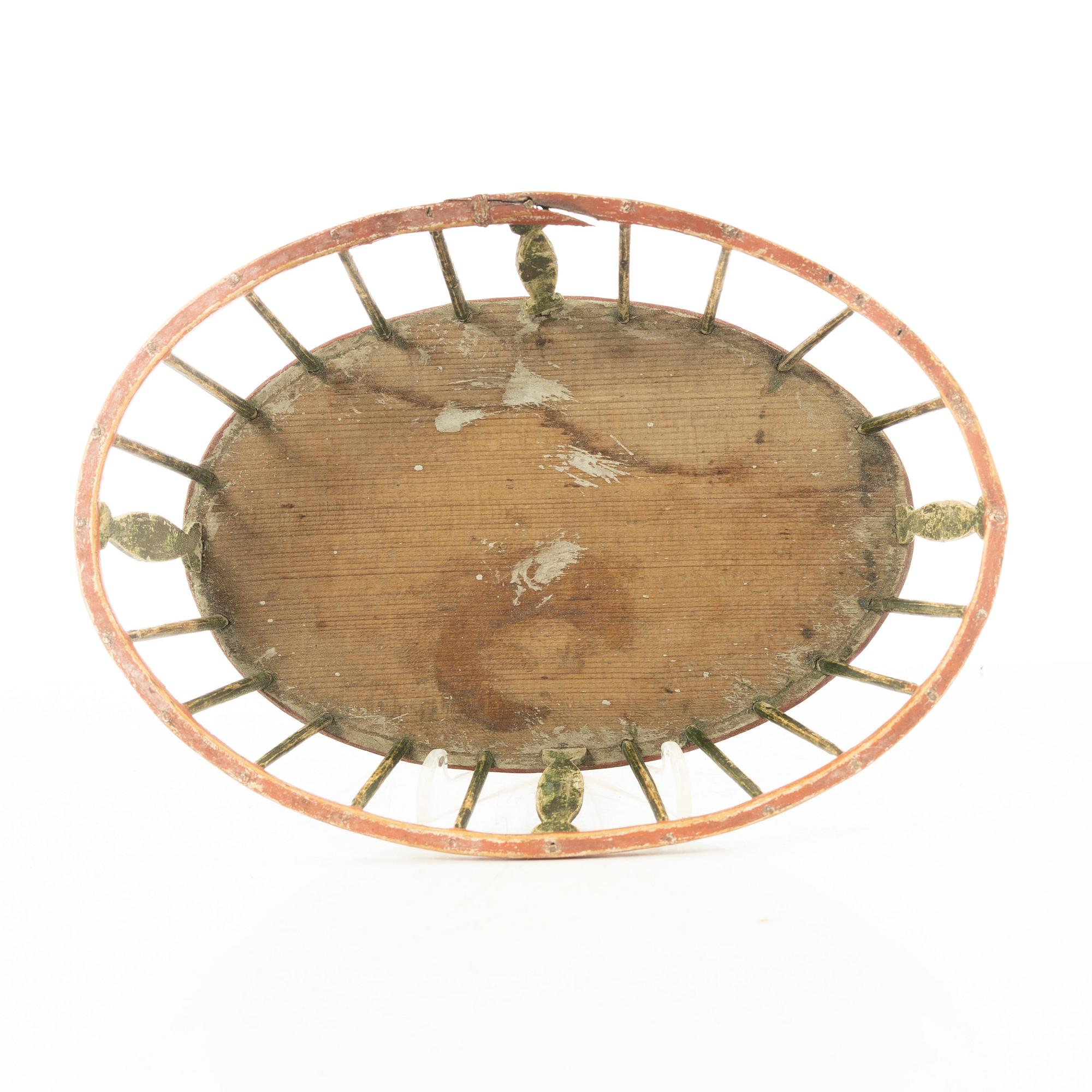 Pine basket, folk art, Jämtland, 19th century.