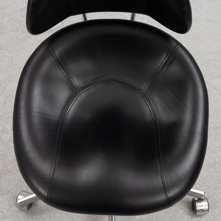 Bruno Mathsson, A "Saga" swivel chair, 21st century.