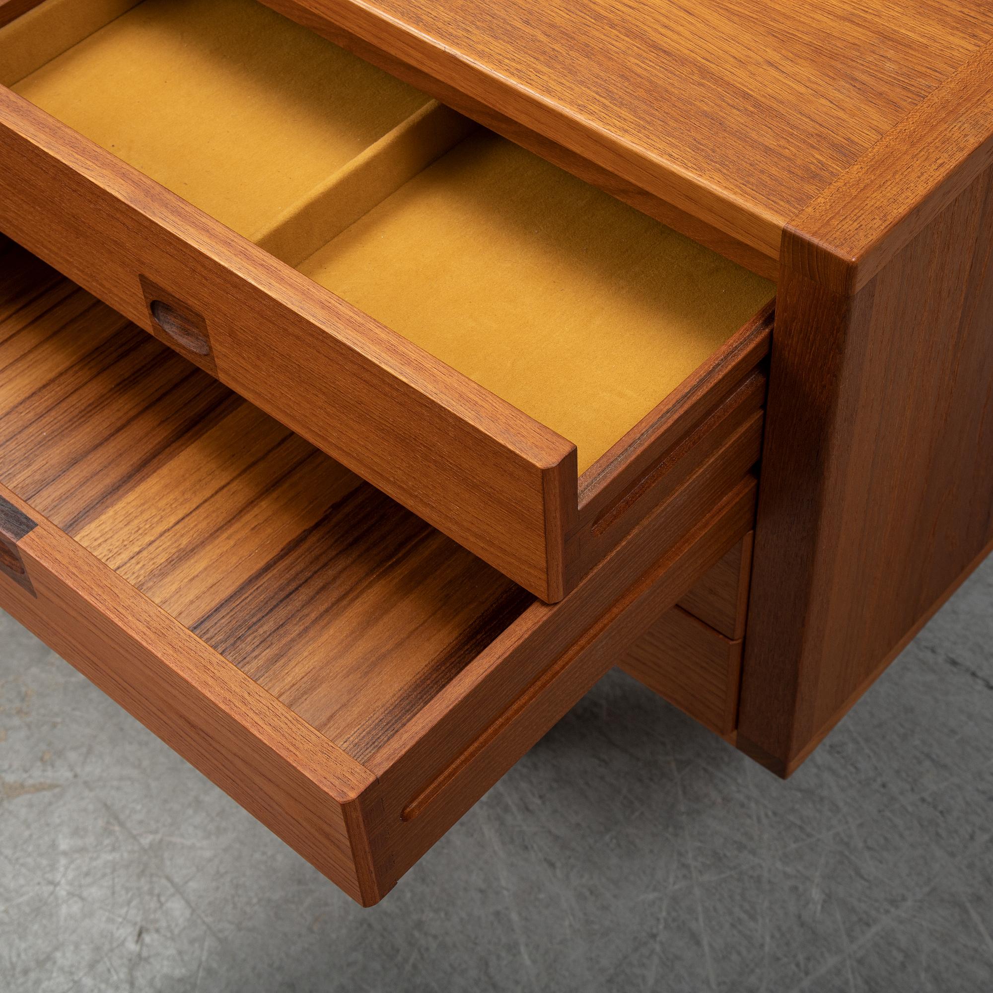 Lennart Bender, sideboard, "Corona", Ulferts, Tibro, 1960-tal.