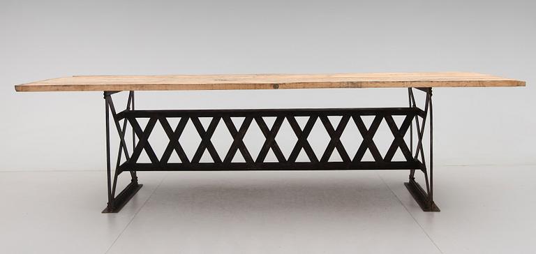 BORD, industrimodell, 1900-/2000-tal.