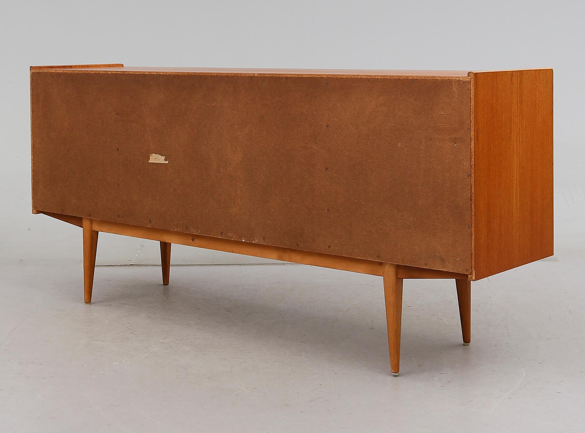 SIDEBOARD, 1900-talets andra hälft.