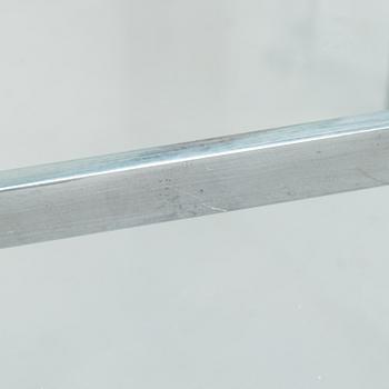 Ludwig Mies van der Rohe, a late 20th century 'Barcelona' coffee table for Knoll.