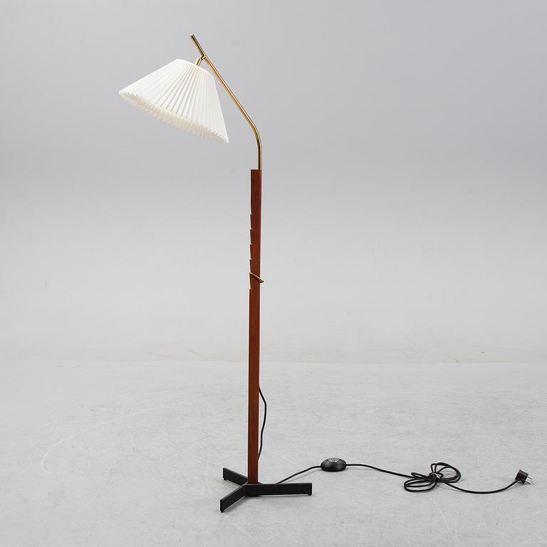 Svend Aage Holm Sørensen, tillskriven, golvlampa, Holm Sørensen & Co Danmark, 1950-tal.