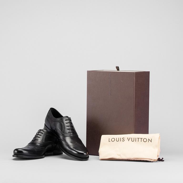 LOUIS VUITTON,.