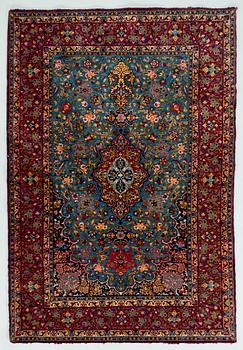 A silk carpet from Isfahan. Approx. 158 x 108 cm.