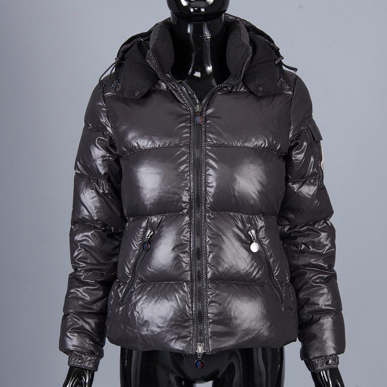 JACKA, Moncler.