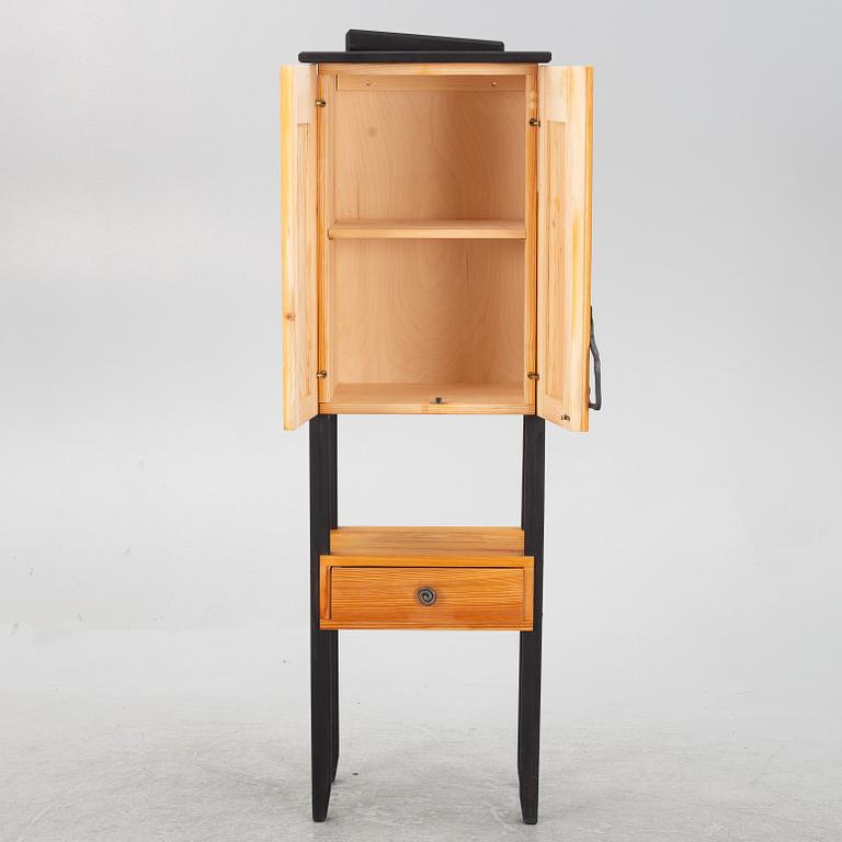 Marita Olsson, skåp, Arvika Konsthantverk, 2000-tal.