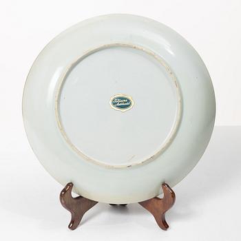 A porcelain bowl dish, China, Qianlong (1736–95).
