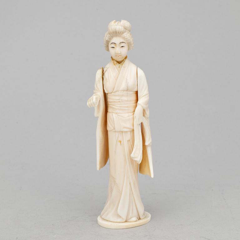 FIGURIN, ben, Japan, troligen Meiji, 1900-talets början.