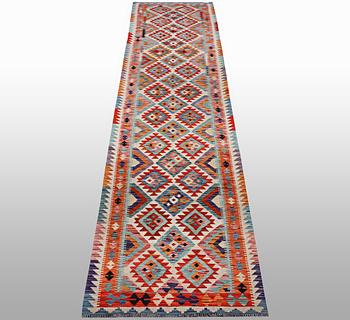 Gallerimatta kelim 479 x 79 cm.