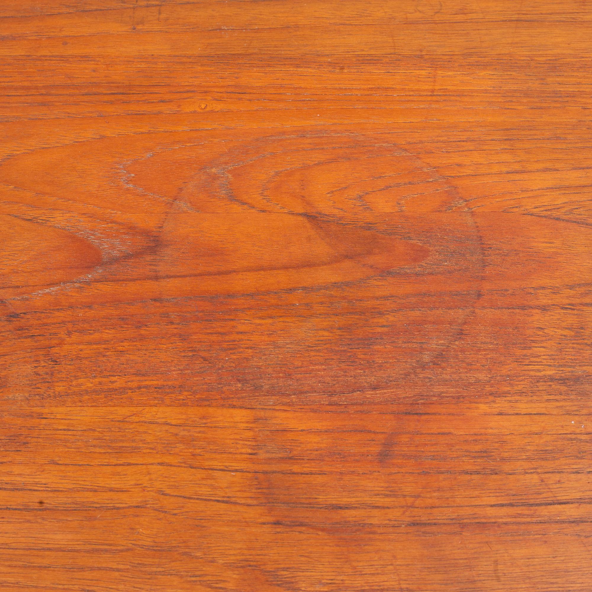 Nils Strinning, skrivbord, 1900-talets mitt.