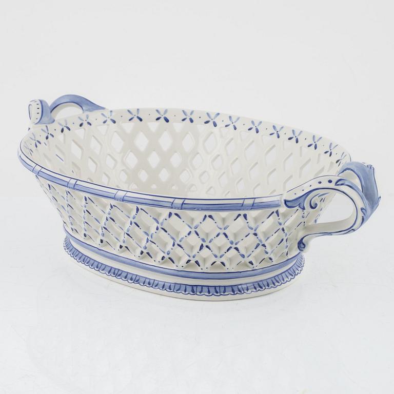 A 39-piece Rococo-style fruit service, Rörstrand, Sweden, first half of the 20th cetnury.