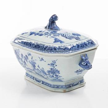 Porcelain, 9 decares, China, 18th-19th century.