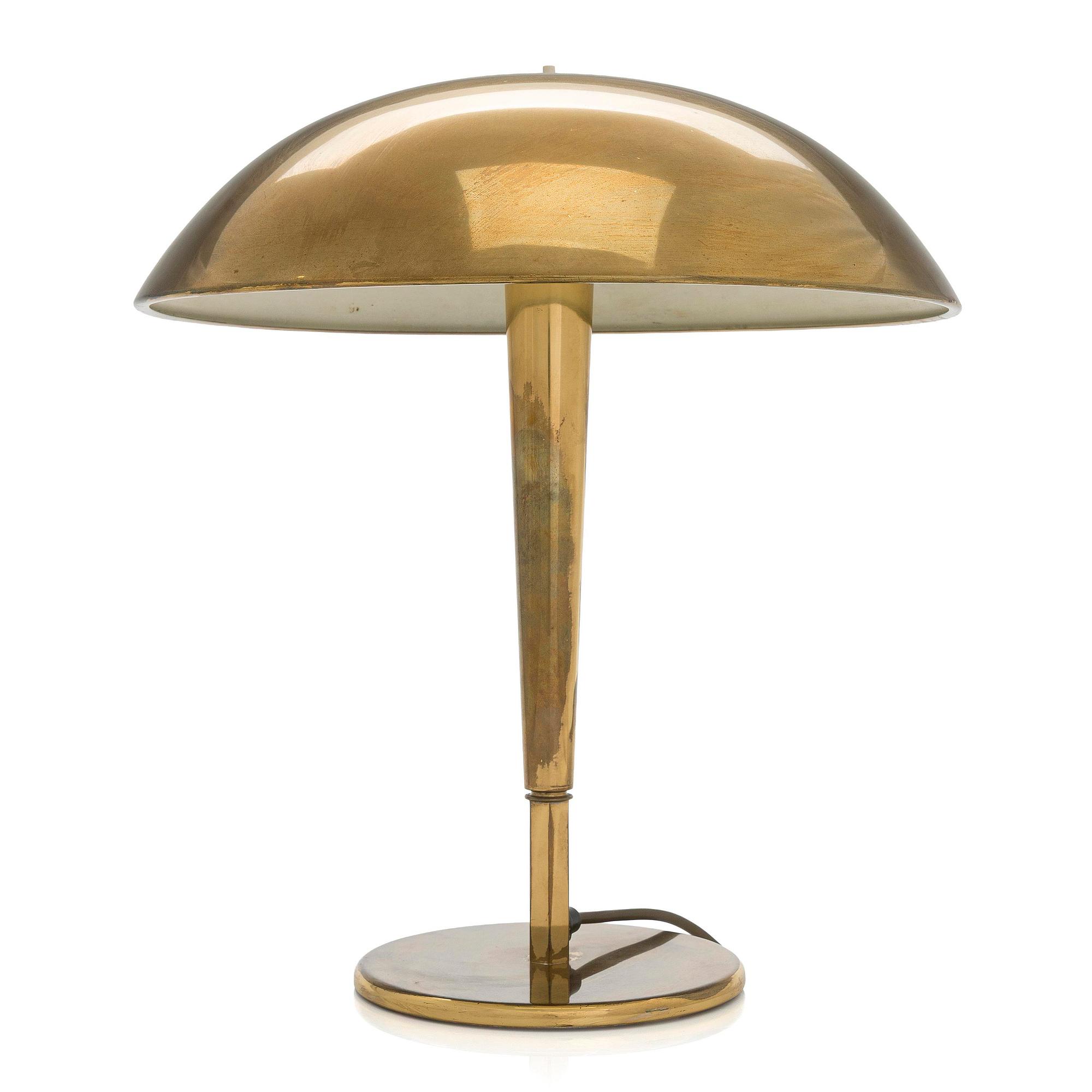 Paavo Tynell, A mid-20th century '5061' table lamp for Idman Finland.