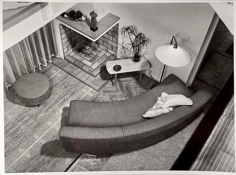 Elias Svedberg, an important side table, Nordiska Kompaniet, Sweden, for the World Exposition in Paris 1937.