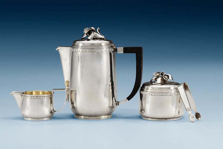 ATELIER BORGILA, kaffeservis, 3 delar samt sockertång, Stockholm 1939, sterling.