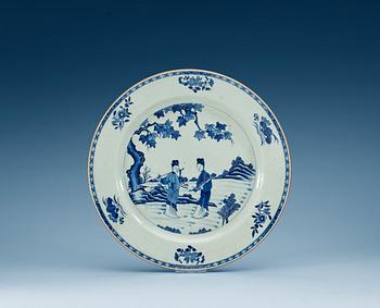 1584. A blue and white serving dish, Qing dynasty, Qianlong (1736-95).