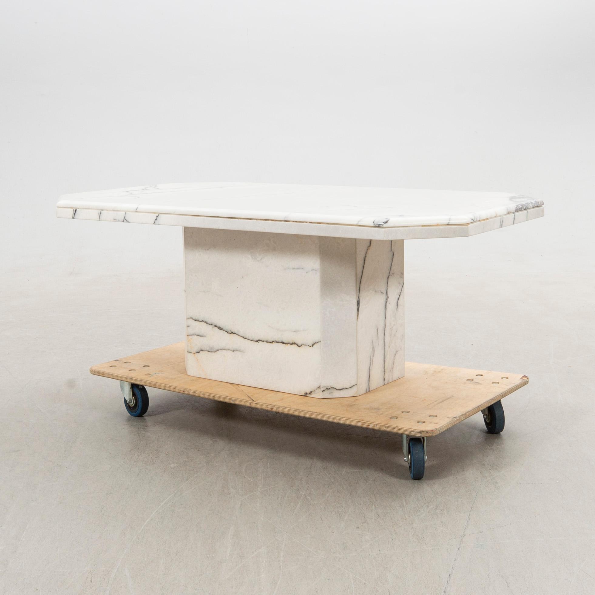 Soffbord, sent 1900-tal.