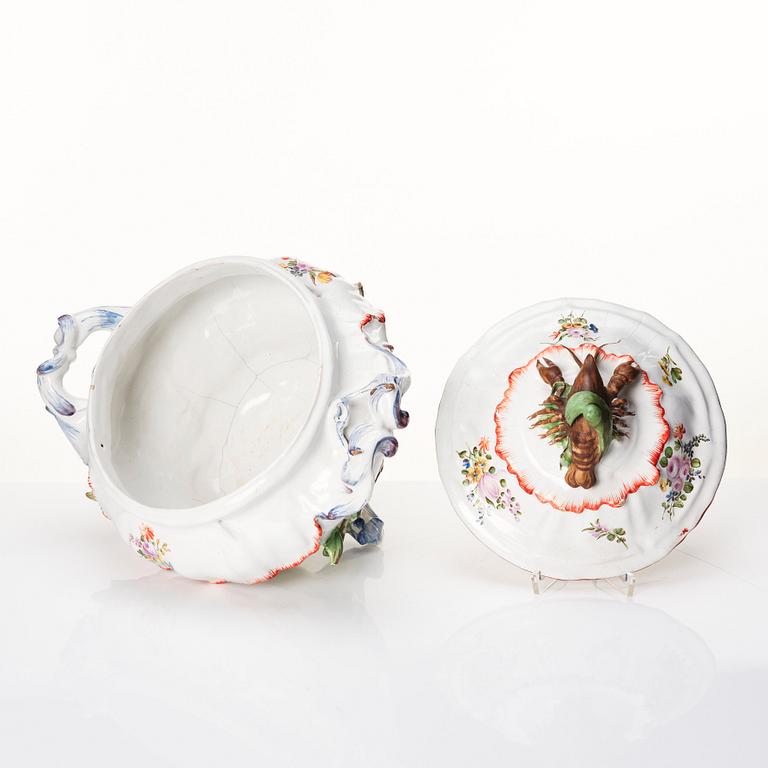 A Rococo faience tureen with cover, unmarked, Rörstrand, 18th Century.