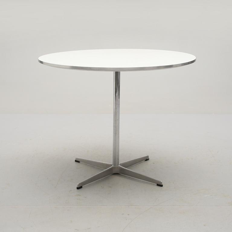 BORD, Arne Jacobsen, Bruno Mathsson & Piet Hein för  Fritz Hansen, Danmark, 1981.