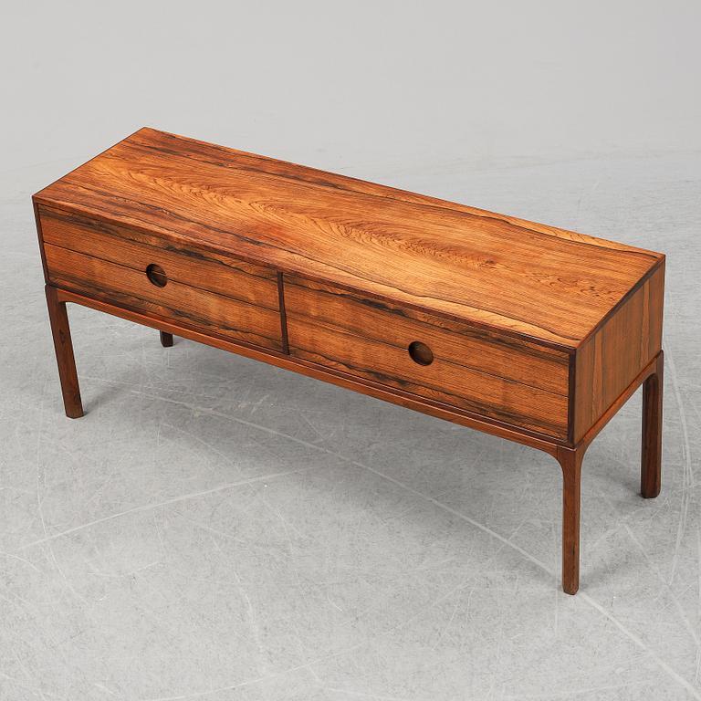 AKSEL KJERSGAARD, byrå modell 394, Odder, Danmark, 1900-talets andra hälft.