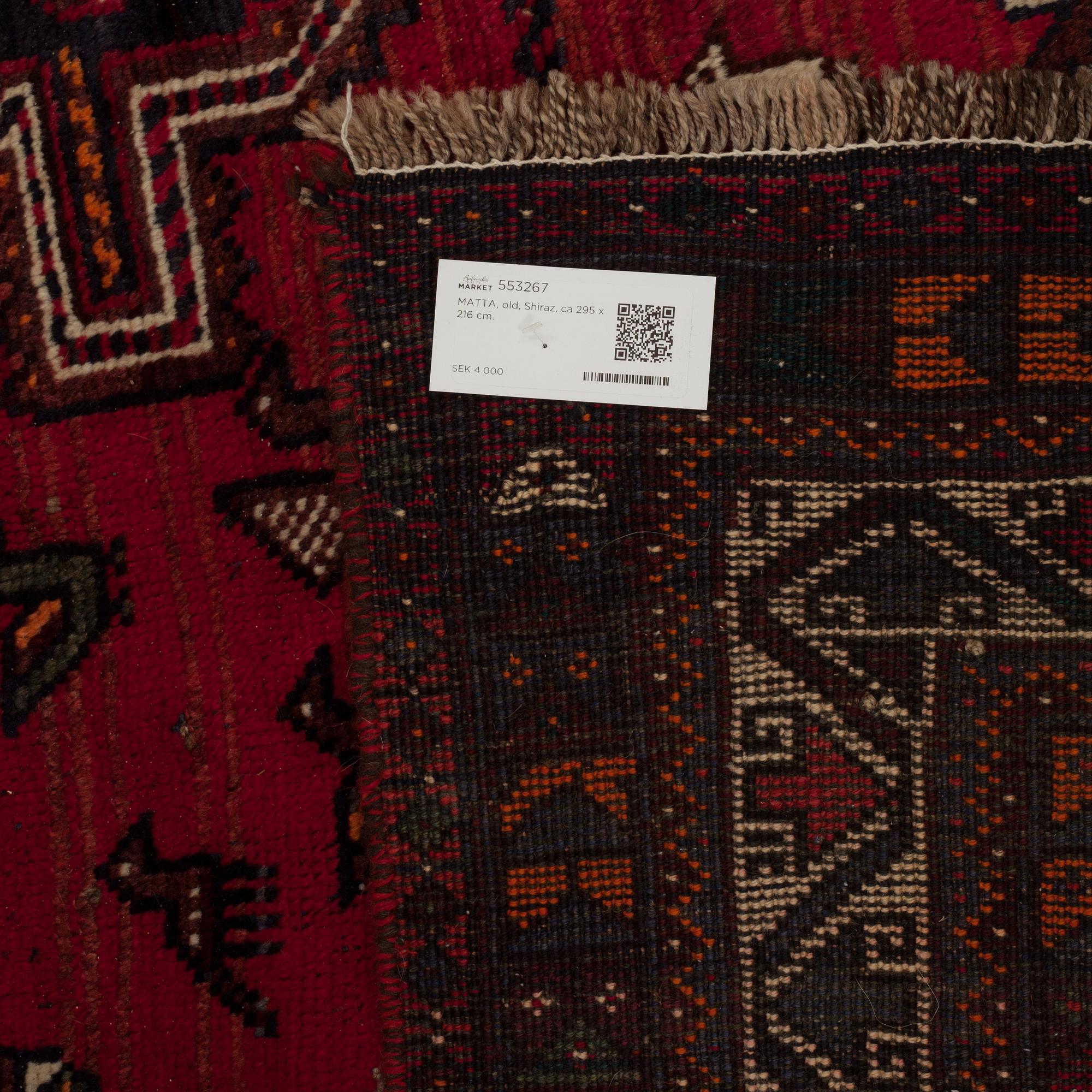 MATTA, old, Shiraz, ca 295 x 216 cm.