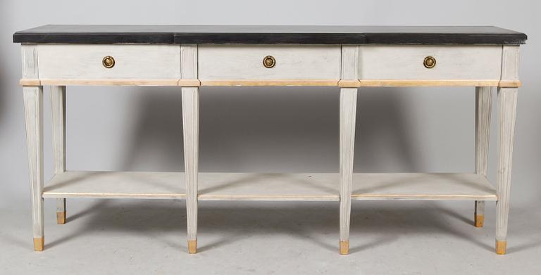 SIDEBOARD, gustaviansk stil, 1900-tal.