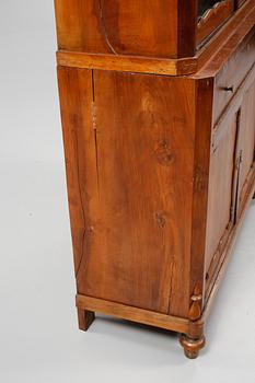 BOKSKÅP, 1800-tal.