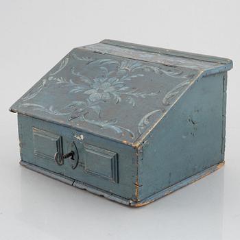 A Swedish painted wooden box, circa 1800.