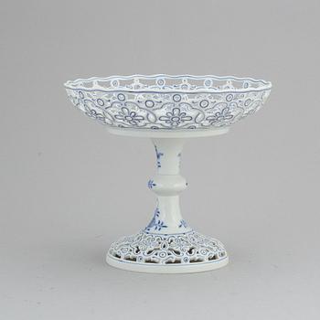 KAKFAT, porslin. Meissen, 1900-tal.