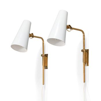 Paavo Tynell, a pair mid-20th century '9459' wall lights for Idman.