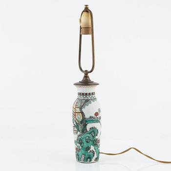 Vas/bordslampa, porslin. Qingdynastin, 1800-tal.