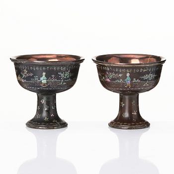 A pair of laque burgaute stem cups, Qing dynasty,