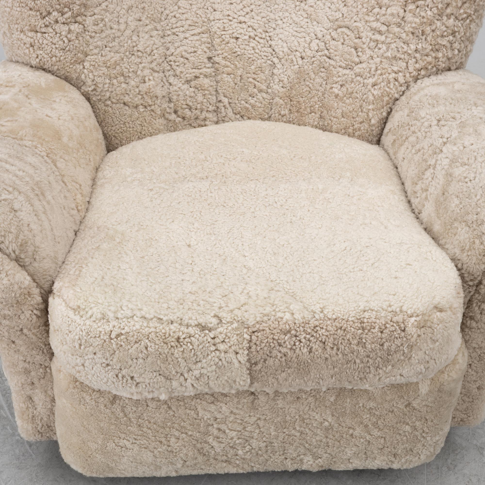 A lounge chair, Swedish Modern, first half of the 20th century.