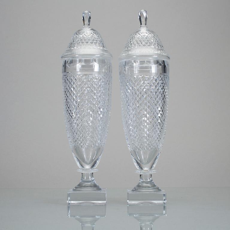 POKALER, ett par, glas, "Kent", Kosta, 1900-tal.