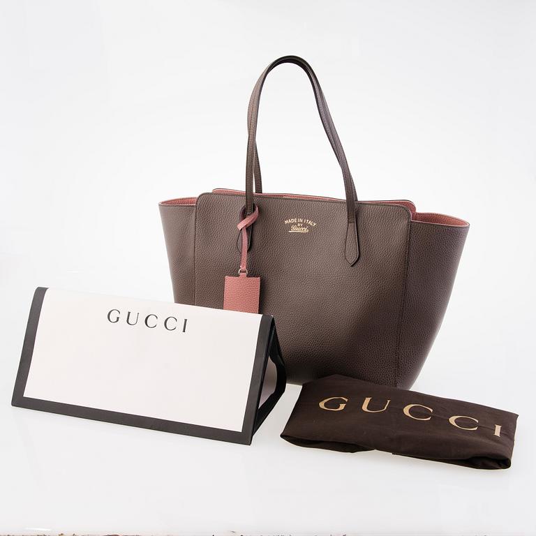 GUCCI Swing Medium Leather Tote Bag.