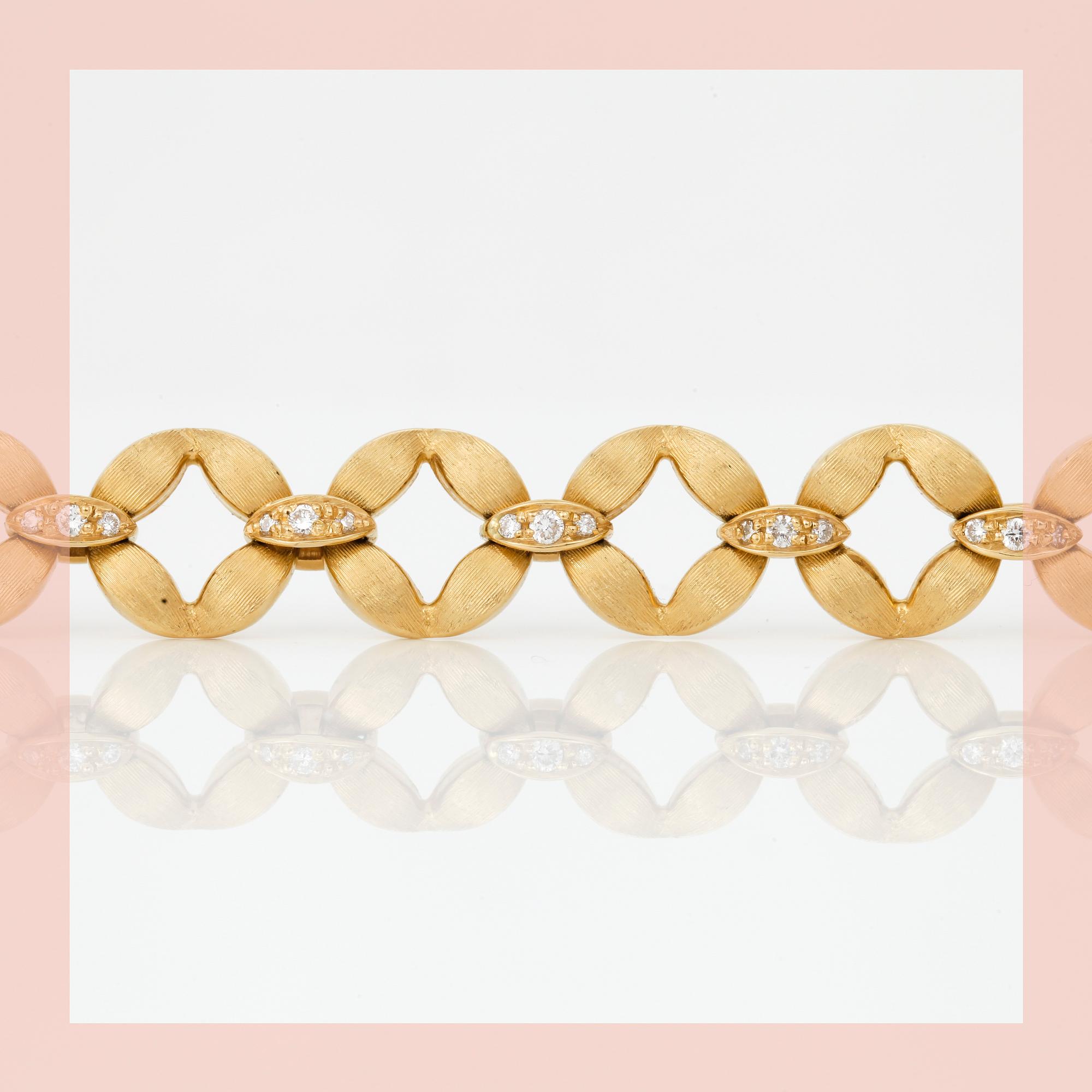 COLLIER, Chiampesan, Gioielli, Italien, 18k guld med briljantslipade diamanter tot ca 0,10ct. Vikt ca46g.