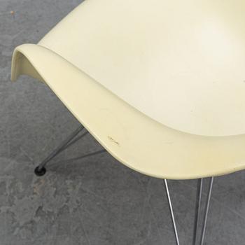 Charles and Ray Eames, a chair model 'Eames plastic chair - DAR', Vitra, 2005.