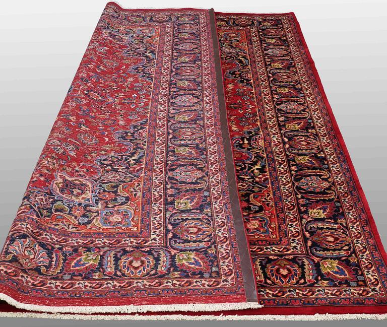 A CARPET, Mashad, 344 x 250 cm.