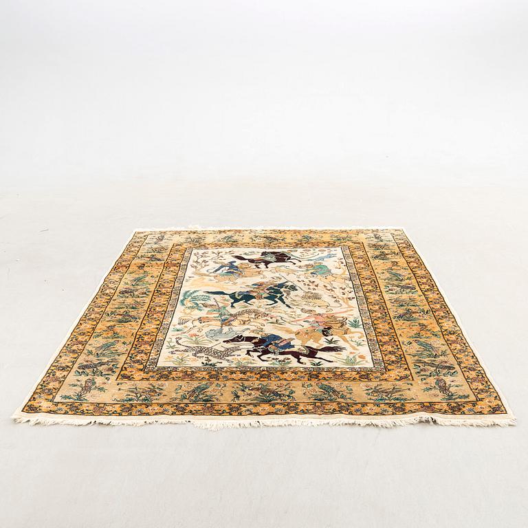 Carpet, Kashmir, 275 x 184 cm.