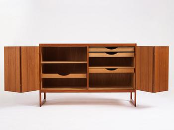 Børge Mogensen, a "BM57", sideboard, A/S Fredericia Stolefabrik, Denmark 1950-60s.