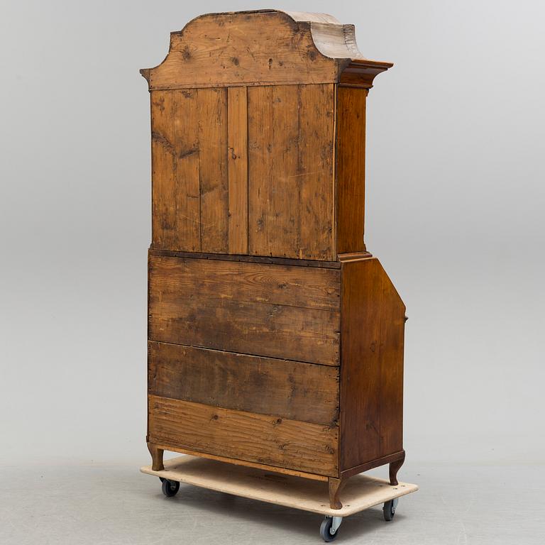 SKRIVSKÅP, rokoko, 1700-talets mitt.