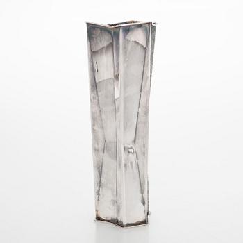 Tapio Wirkkala, a silver vase "TW 226", Kultakeskus, Hämeenlinna 1978.