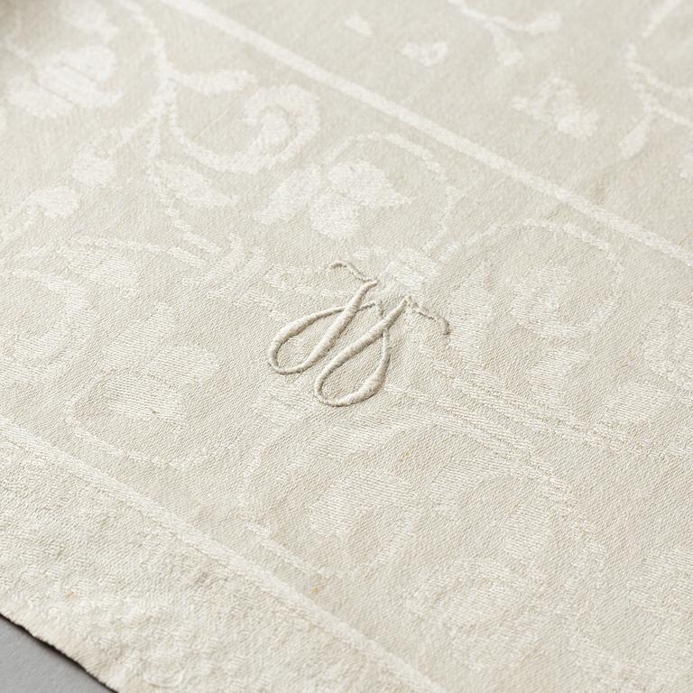 Napkins, 12 pcs., linen damask, "Småblommor", signed C.W. T:tORP SVERIGE.