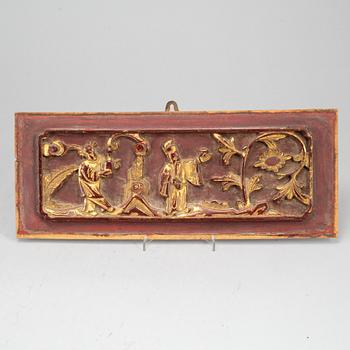 A wooden tray and two panels, Qing dynasty, 19th Century.