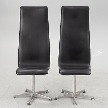 Arne Jacobsen, a pair of 'Oxford Chairs', Fritz Hansen, Denmark.
