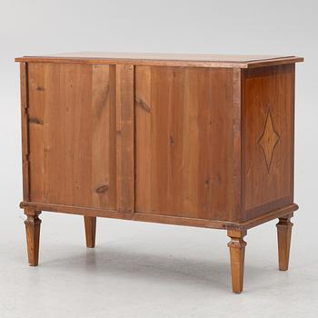 Byrå, sengustaviansk stil, omkring år 1900.