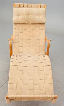 VILSTOL, "Pernilla", Bruno Mathsson, firma Karl Mathsson 1977, brännmärkt.